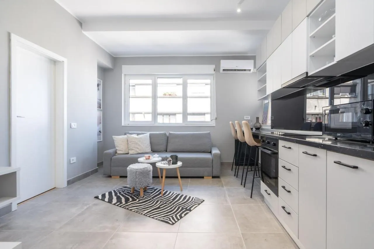 Minimalist Design Apartament In Magheru ブカレスト
